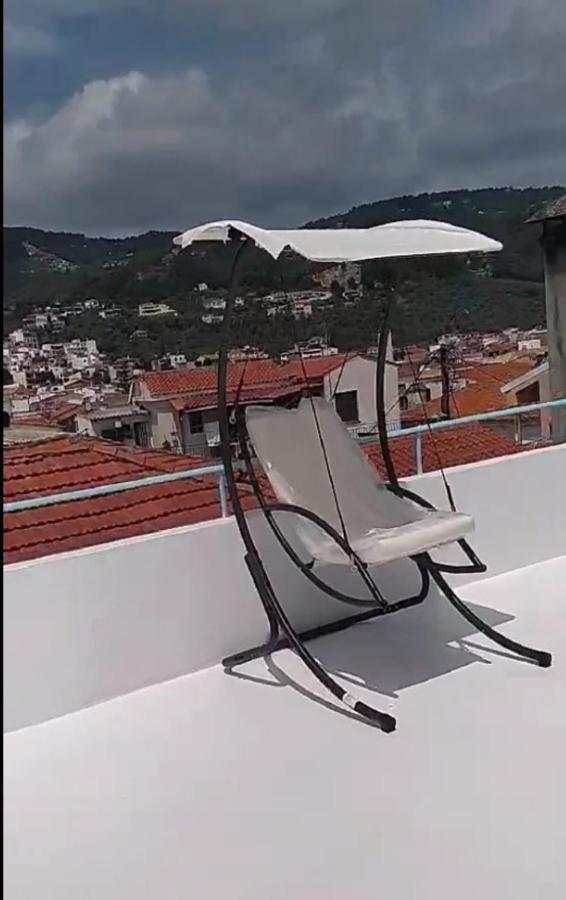 Capolavoro, Boutique Apartment With Unique Rooftop Skiathos stad Exteriör bild